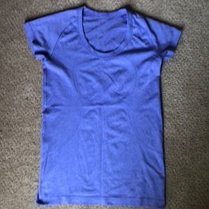 Lululemon swiftly top